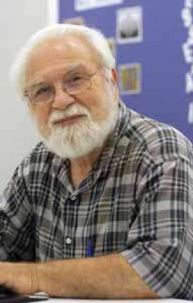 Blackboard Awards: Dr. Warren Wollman, Physics Doctorate Demystifies Mathematics at Rodeph Sholom