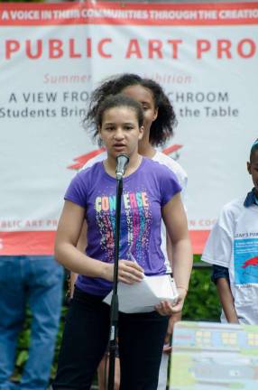 Local Students Use Art to Fight Violence Local Students Use Art to Fight Violence