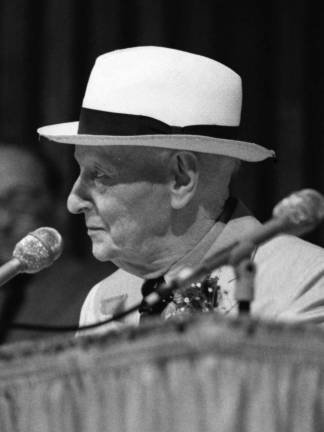 Isaac Bashevis Singer, Yiddish writer and longtime Upper West Sider, in 1988. Photo courtesy of MDC Archives/Wikipedia
