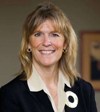Cathy Dove Oversees a Bold New Experiment at Cornell Cathy Dove Oversees a Bold New Experiment at Cornell