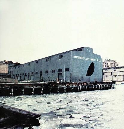 Whitney pitches Gansevoort Peninsula installation David Hammons borrows the title of “Day’s End” from a 1975 piece by the same name by the artist Gordon Matta-Clark, who famously cut holes in the pier shed that formerly stood on the site. Photo: Estate of Gordon Matta-Clark, Artists Rights Society (ARS), N.Y.