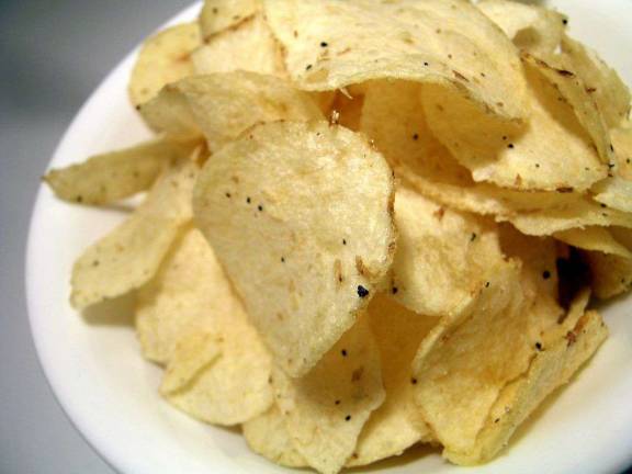 Lay's Test-Crunches 3 Fan-Nominated Chip Flavors