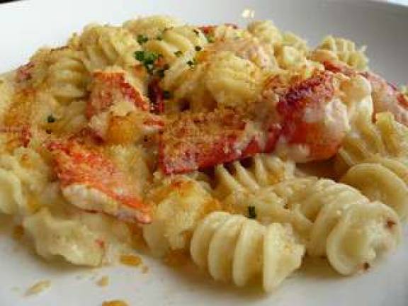 The Food Trend Assassin: Lobster Mac n' Cheese The Food Trend Assassin: Lobster Mac n' Cheese