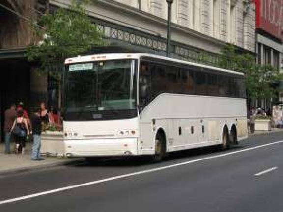 Greyhound Looking to Corner Cheap Chinatown Bus Market