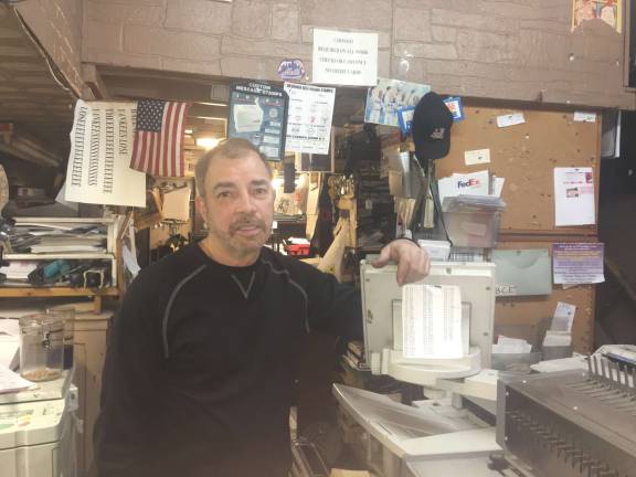 closing time for an east side institution News Photo by Madeleine Thompson
