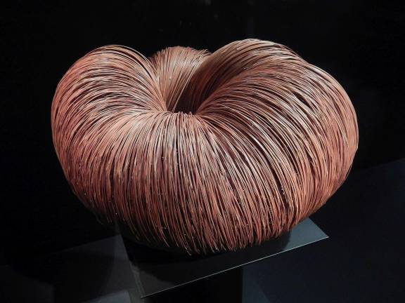 Weaving a Tale "Wave," 1981, by Monden Kogyoku, utilizes tiger bamboo and the “rolling-weave” (uneri-ami) technique. Photo: Adel Gorgy