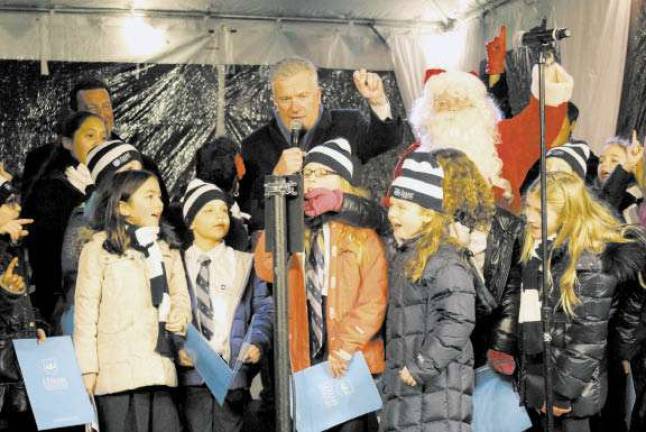 Leman Prep students join in on NYSE tree lighting ceremony