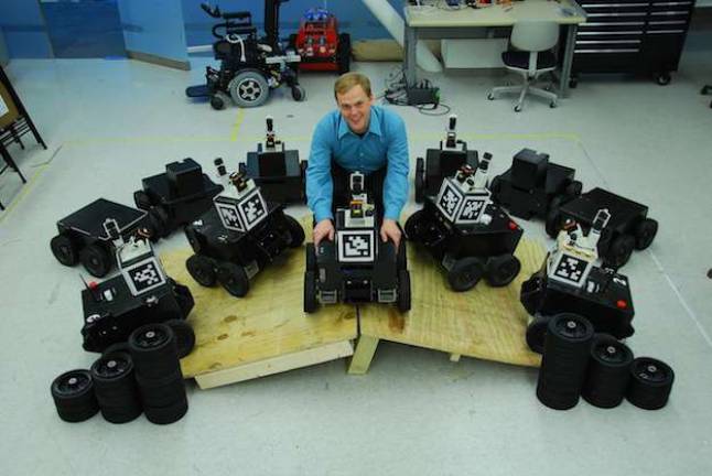 @BYTES1GHz Tech Brief: Nerd Builds Robots, Army Of Robots