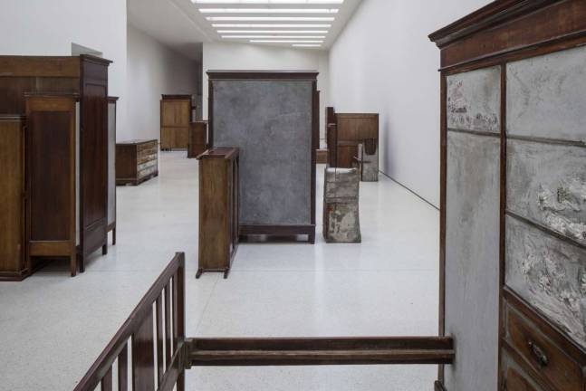 Top 5 Picks for the Week Installation view: Doris Salcedo, Solomon R. Guggenheim Museum, New York, June 26–October 12, 2015 Photo: David Heald­ © Solomon R. Guggenheim Foundation