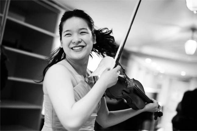 Collaborating in harmony Qing Yu Chen will perform at the Junior/Senior Concert by the Musicians Emergency Fund at Alice Tully Hall on Oct. 22. Photo: Courtesy of MEF.