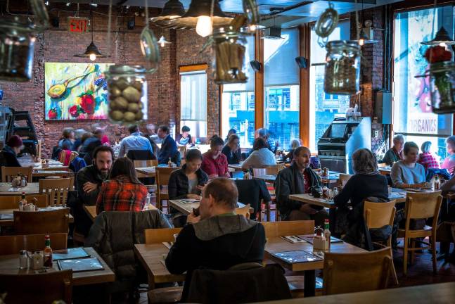 Best of manhattan 2016 Fairway Café draws a crowd—but it’s also a good place for solo dining.
