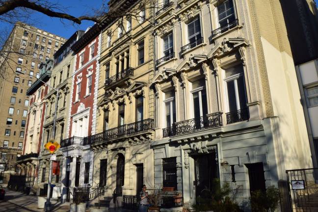 The Ghosts of Riverside Drive The lives lived in a row of seven townhouses on Riverside Drive are the subject of Dan Wakin’s new book. Photo: Michael Garofalo