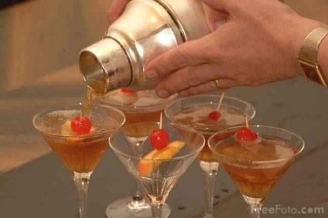 10 Peacekeeping Cocktails for Thanksgiving