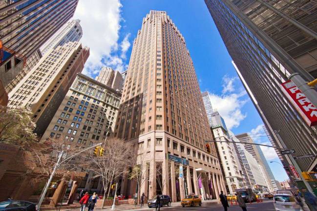 75 Wall Awarded for Best Mixed-Use Development 75 Wall Awarded for Best Mixed-Use Development