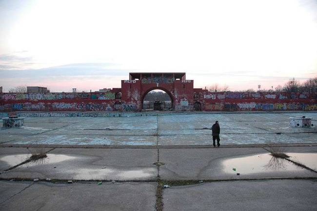 New McCarren Park Pool Having Problems With Fighting, Thievery