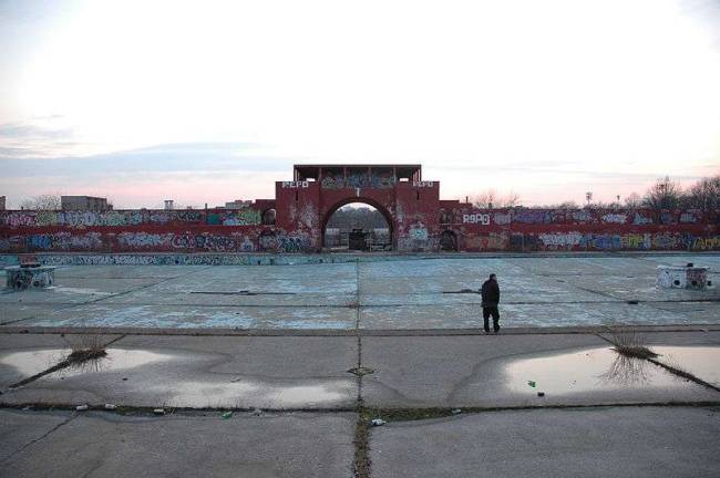 New McCarren Park Pool Having Problems With Fighting, Thievery New McCarren Park Pool Having Problems With Fighting, Thievery