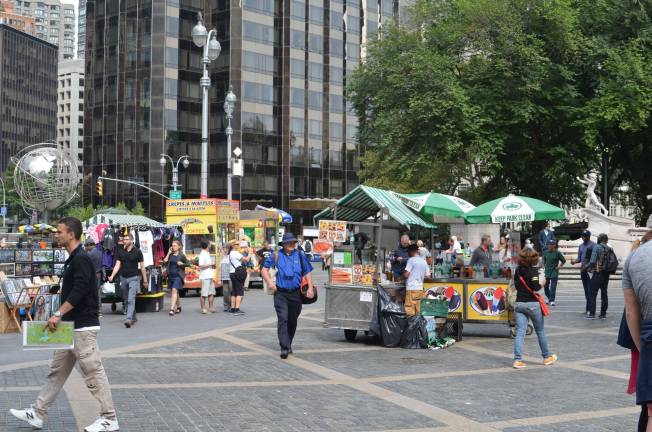 Street vendor cap could be lifted Merchandise vendors at Columbus Circle. Photo by Daniel Fitzsimmons.