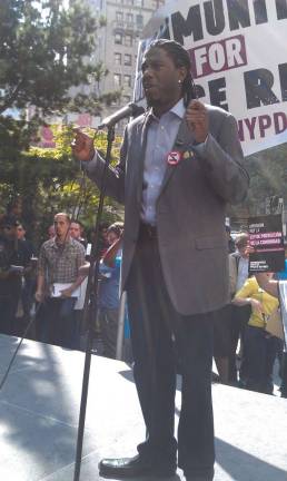 Hundreds Turn Out At Rally For NYPD Reform