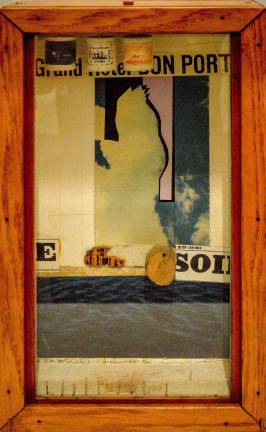Joseph Cornell, "Grand Hotel Bon Port" (late 1950s). Photo: Adel Gorgy