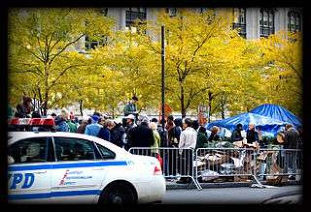 Zuccotti Park Security Guard Plays Computer Games, Smashes Occupy Camera