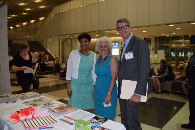 From left, Catherine Christian, Straus News President Jeanne Straus, and Kyle Pope
